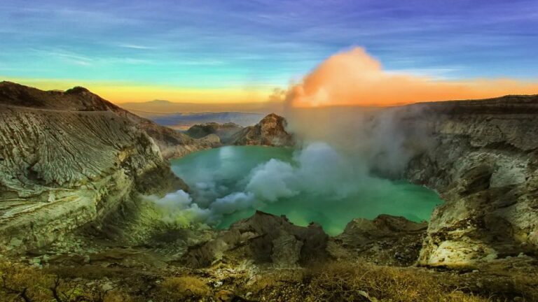 volcano-indonesia.jpg